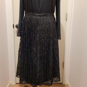 💕Sale💕Banana Republic Skirt Size 12